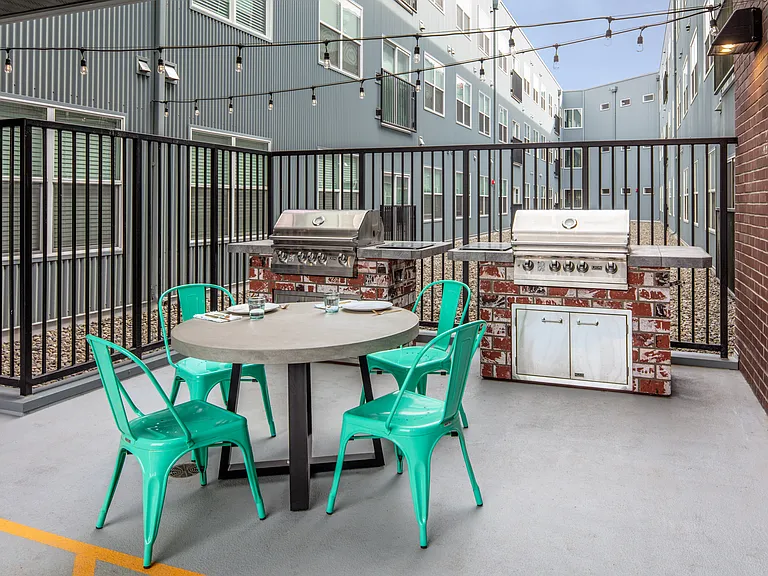 Muse on Main - Student Apartments — Photo 12