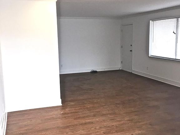 4th image of 4 Heartwoods Ct APT G