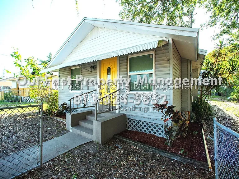 4811 N 30th St — Photo 3