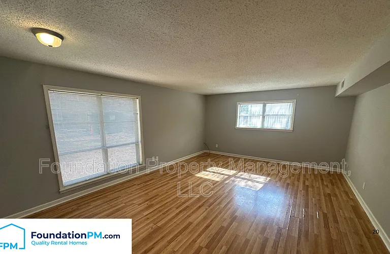 34 N Idlewild St #11 — Photo 5