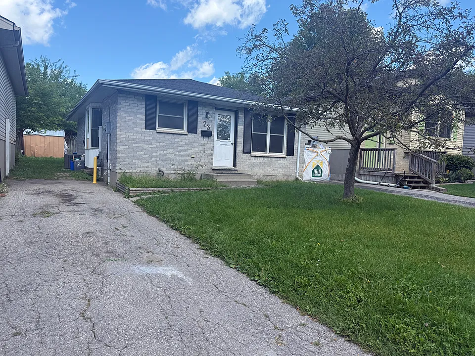 23 Speight Cres