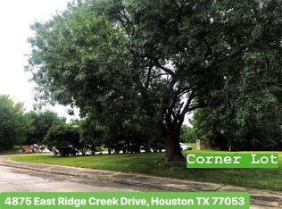 4875 E Ridge Creek Dr, Houston, TX 77053
