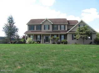 41 Oak Leaf Ln, Danville, PA 17821