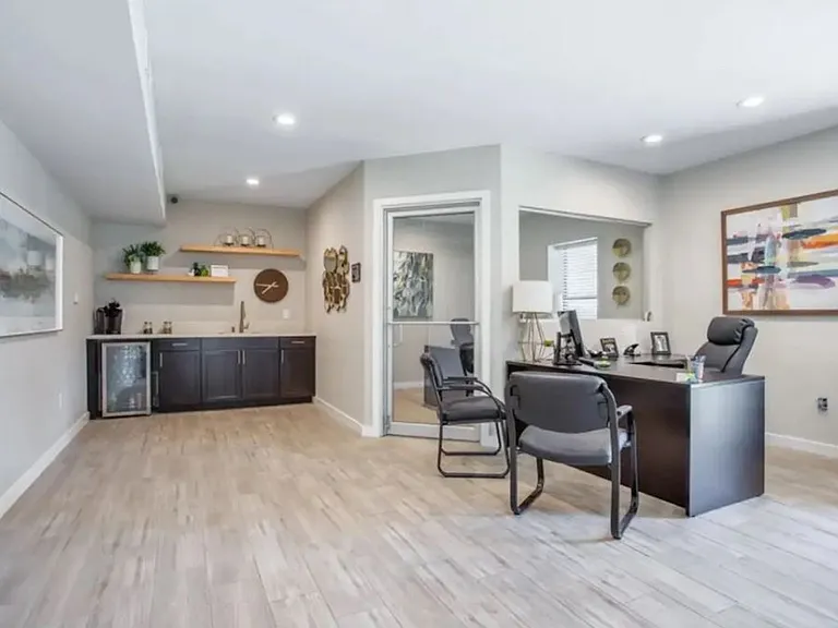 Radius Apartment Homes - $250 Off Move-in Costs! — Photo 6
