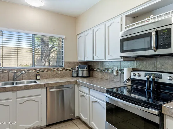 1909 N Linden Cir, Tucson, AZ 85715