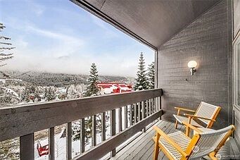 5th image of 223 Hyak Drive E #637