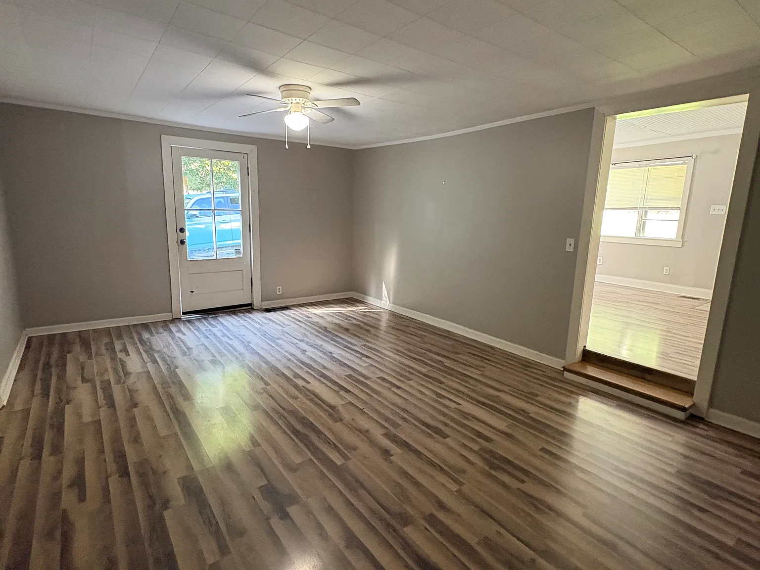 3 bed, 1.5 bath, 1350 sqft, $1,950 — Photo 3