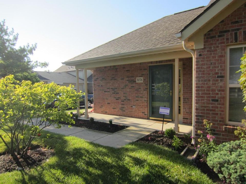 1st image of 3076 Pine Manor Blvd