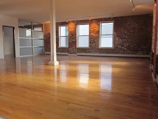 Rented by Sotheby's International Realty | media 11