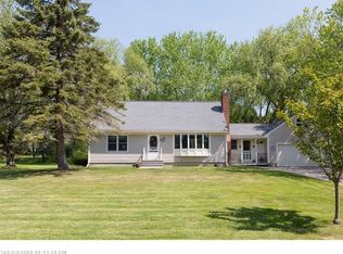 25 West Cir, Falmouth, ME 04105