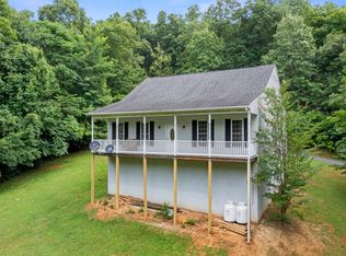 2552 Cave Ridge Rd, Mount Jackson, VA 22842