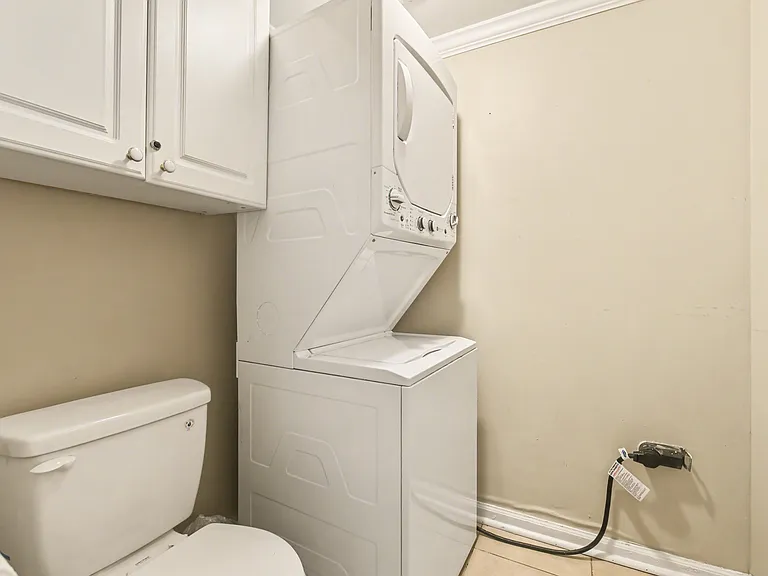 Stacked washer/dryer included