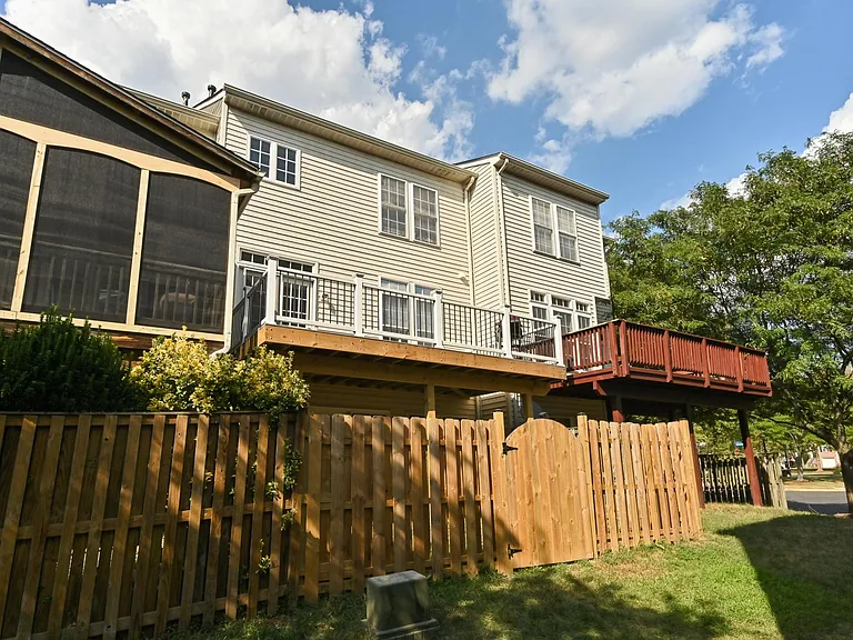 43045 Golf View Dr — Photo 47