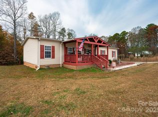5951 Great Dr, Claremont, NC 28610