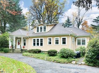 66 Malcolm Rd, Mahwah, NJ 07430