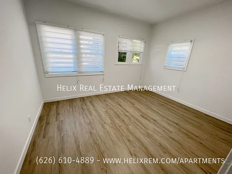 552 S Oakland Ave #4 — Photo 16