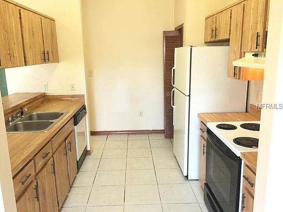 5th image of 3164 Burlington Dr