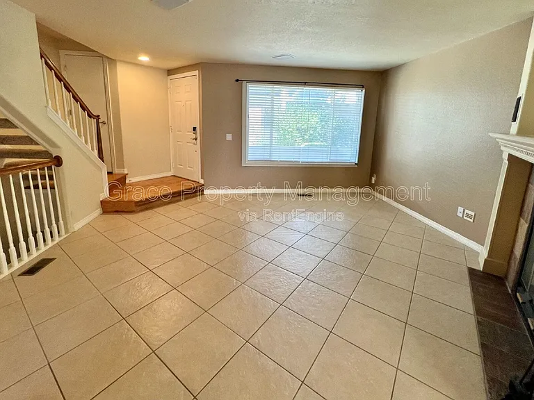 22 S Nome St #C — Photo 5