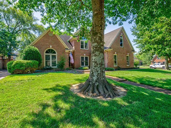 2nd image of 1340 Cedar Hollow Dr