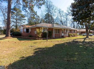 1306 Knoxville St, Fort Valley, GA 31030