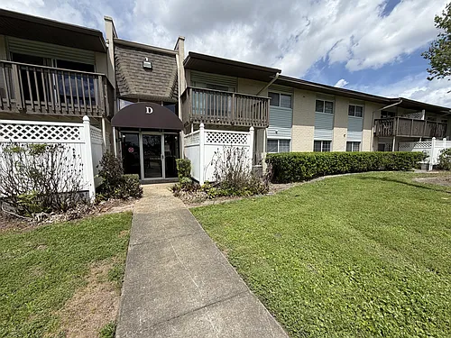 1695 Lee Rd Photo 1