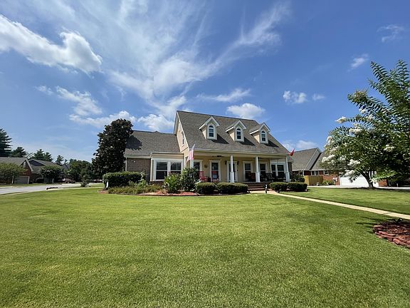 3rd image of 2683 Churchill Downs Cir