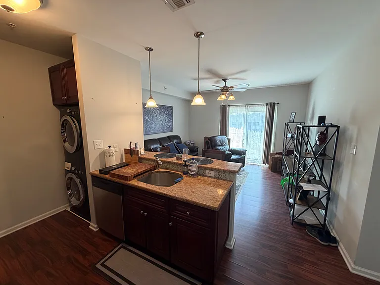 135 Prospect St — Photo 3