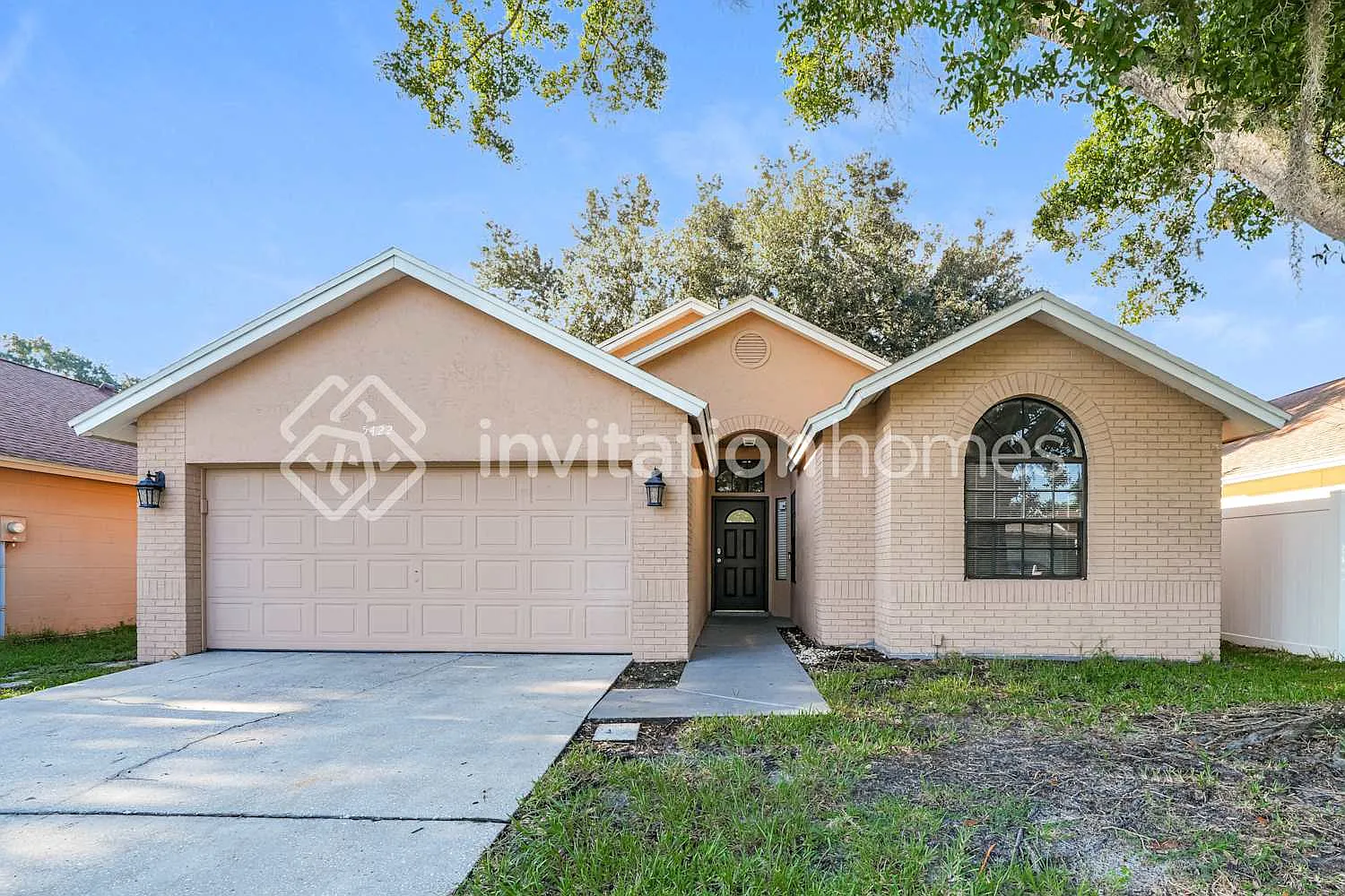 5422 Friarsway Dr Tampa, FL 33624 — Photo 1