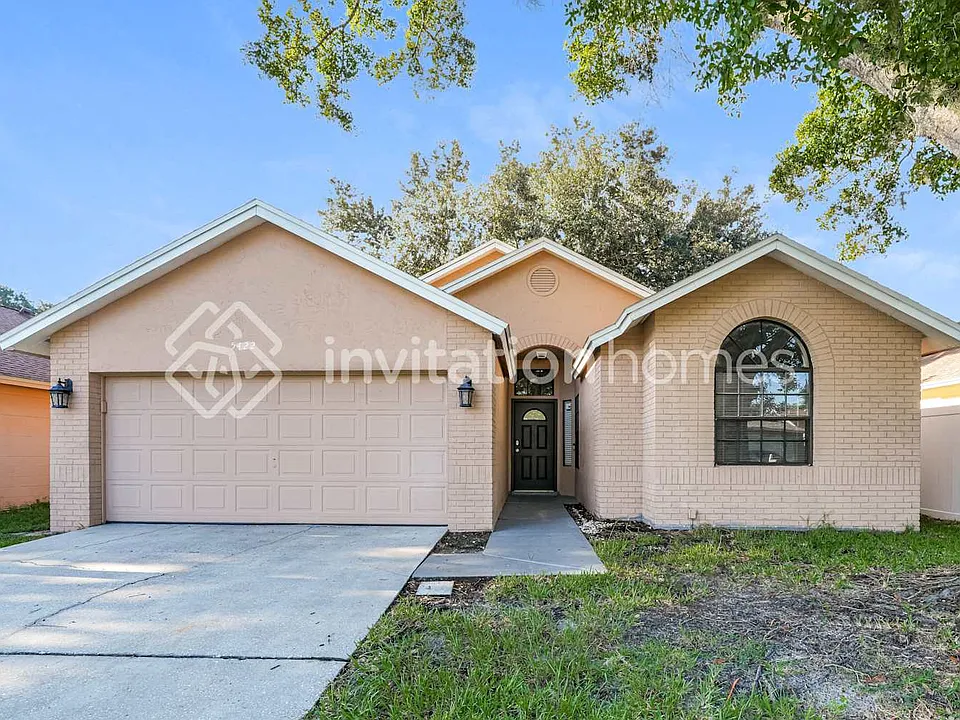 5422 Friarsway Dr