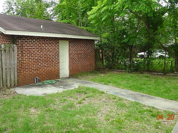 5th image of 960 Murray Dr