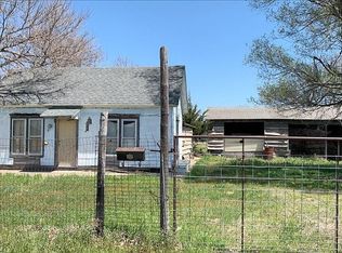 115 S Colyer Ave, Macksville, KS 67557