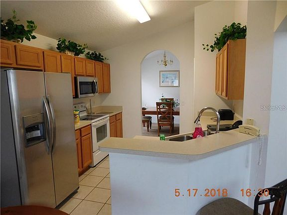 5th image of 806 Solana Cir