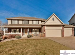 18328 Tyler St, Omaha, NE 68135