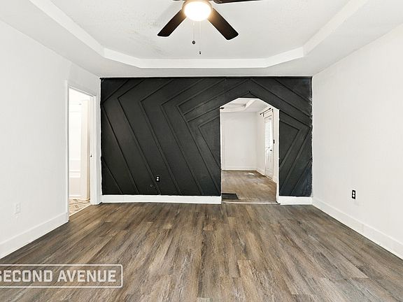 3rd image of 3155 Oakcliff Rd NW
