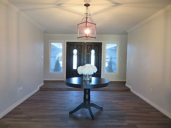 4th image of 2625 Clifford St