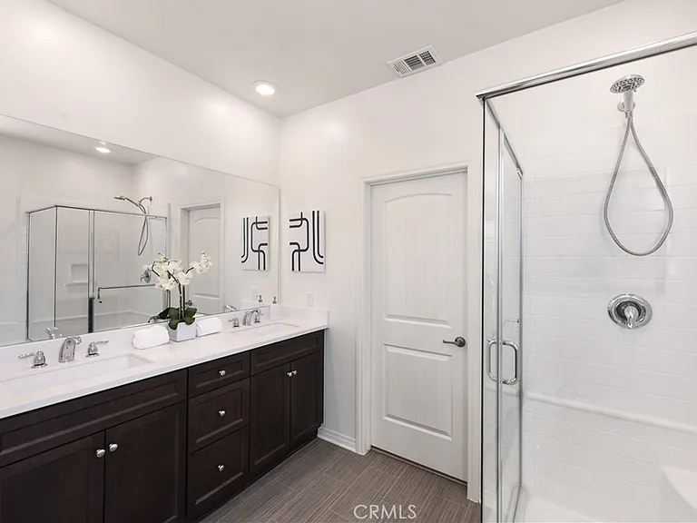 7075 Montecito Ln — Photo 21