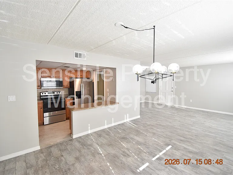 306 Danube Ave #1 — Photo 12