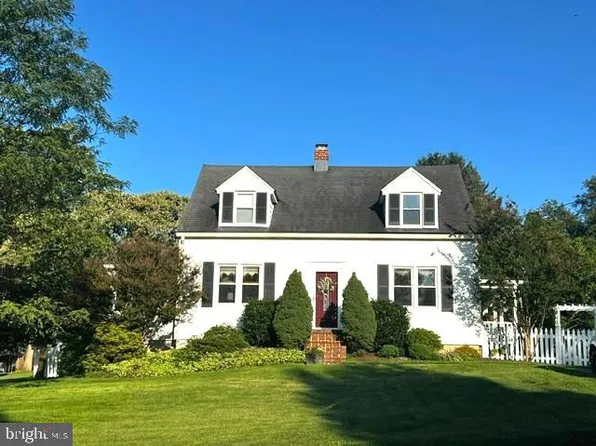 701 Longview Ave, Westminster, MD 21157