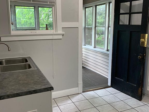 4th image of 2573 Westpoint Dr