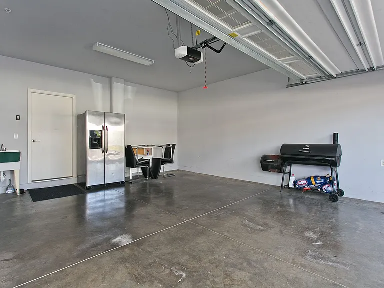 550 Kamaaha Ave #702 — Photo 21