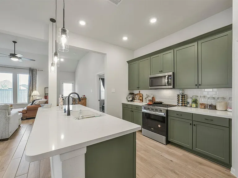 5202 Hazel Vista Ln — Photo 11