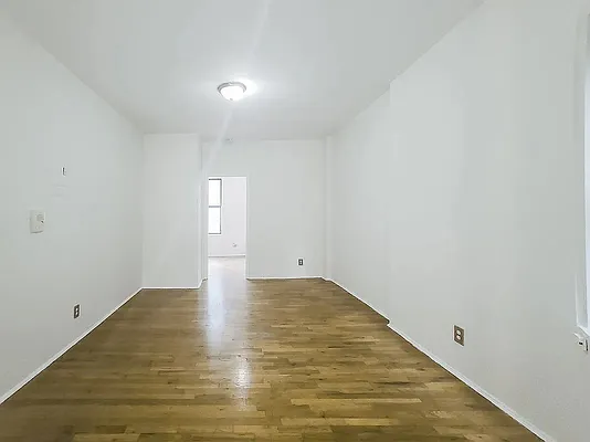 Rented by Metropolitan Property Group | media 3