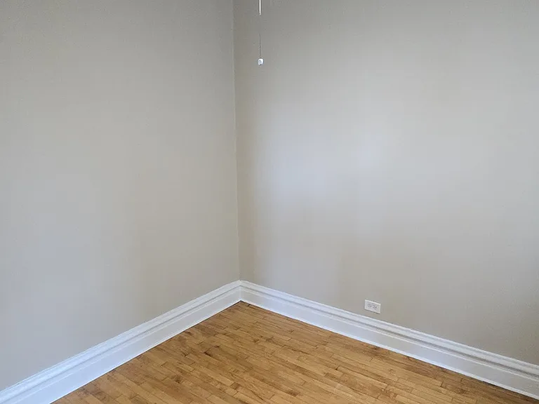 928 S Claremont Ave #2F — Photo 8