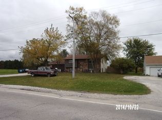 5717 S State Route 1, Saint Anne, IL 60964