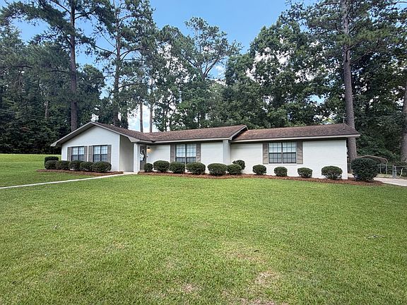 2nd image of 121 Woodland Hills Dr