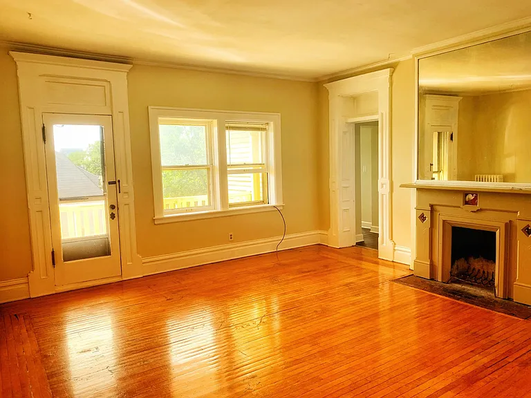 55 Lafayette Ave NE #5 — Photo 3