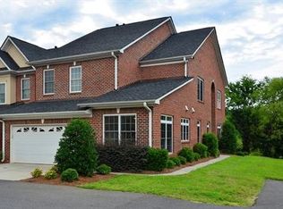609 Crosswater Ln, Fort Mill, SC 29708