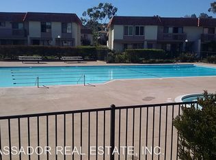 3035 Via Sabinas, Carlsbad, CA 92010