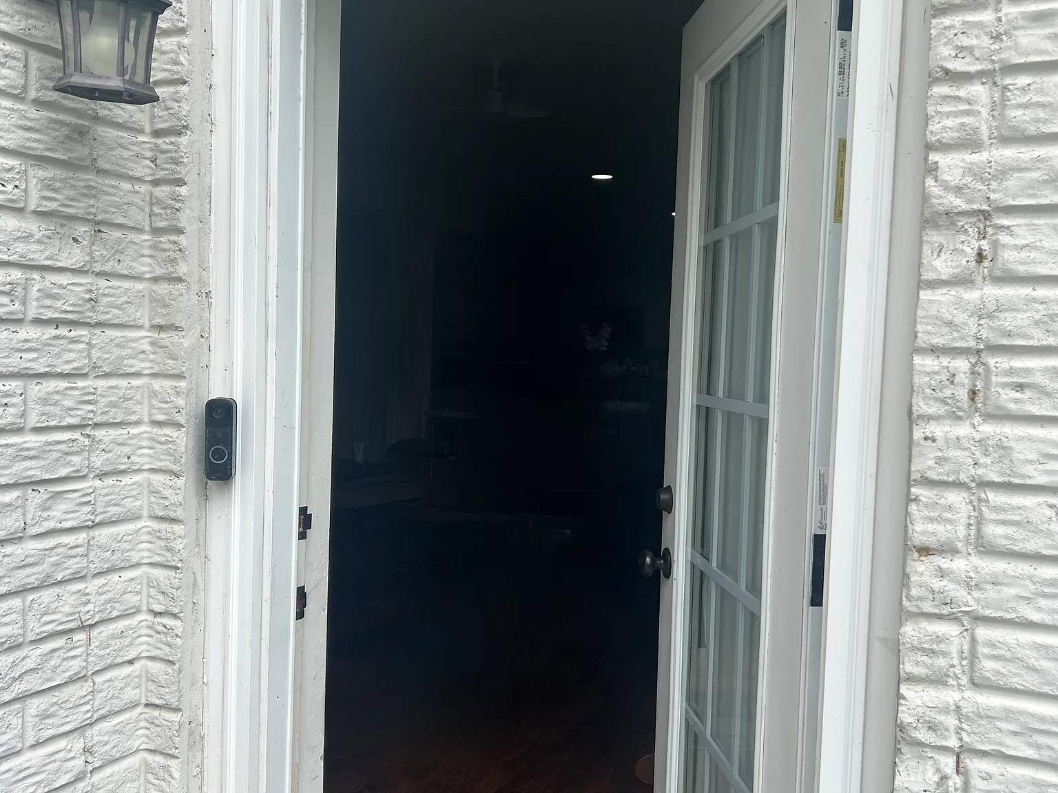 2 bed, 1.5 bath, 1750 sqft, $2,200 — Photo 2