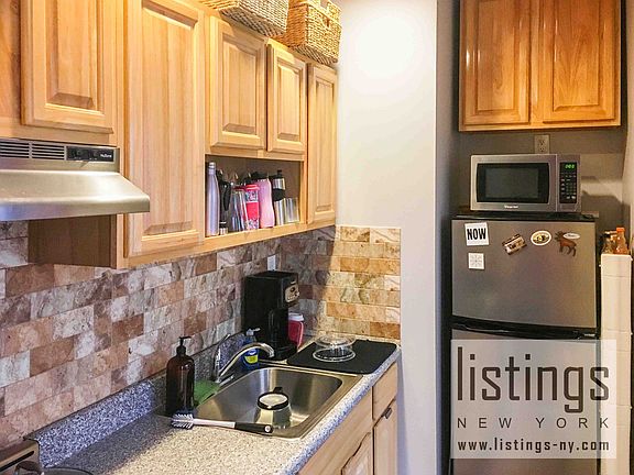 5th image of 172 E 89th St APT 2B